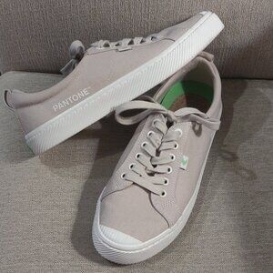 Cariuma Pantone OCA Low Canvas Sneaker Taupe US Women 11/ US Men 9.5